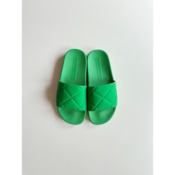 BOTTEGA VENETA Parakeet Green Rubber Intrecciato Pool Slides Sandals, Size 37 - Picture 2 of 16